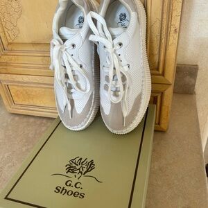 Women's size 8.5 White and Tan Sneakers G.C shoes